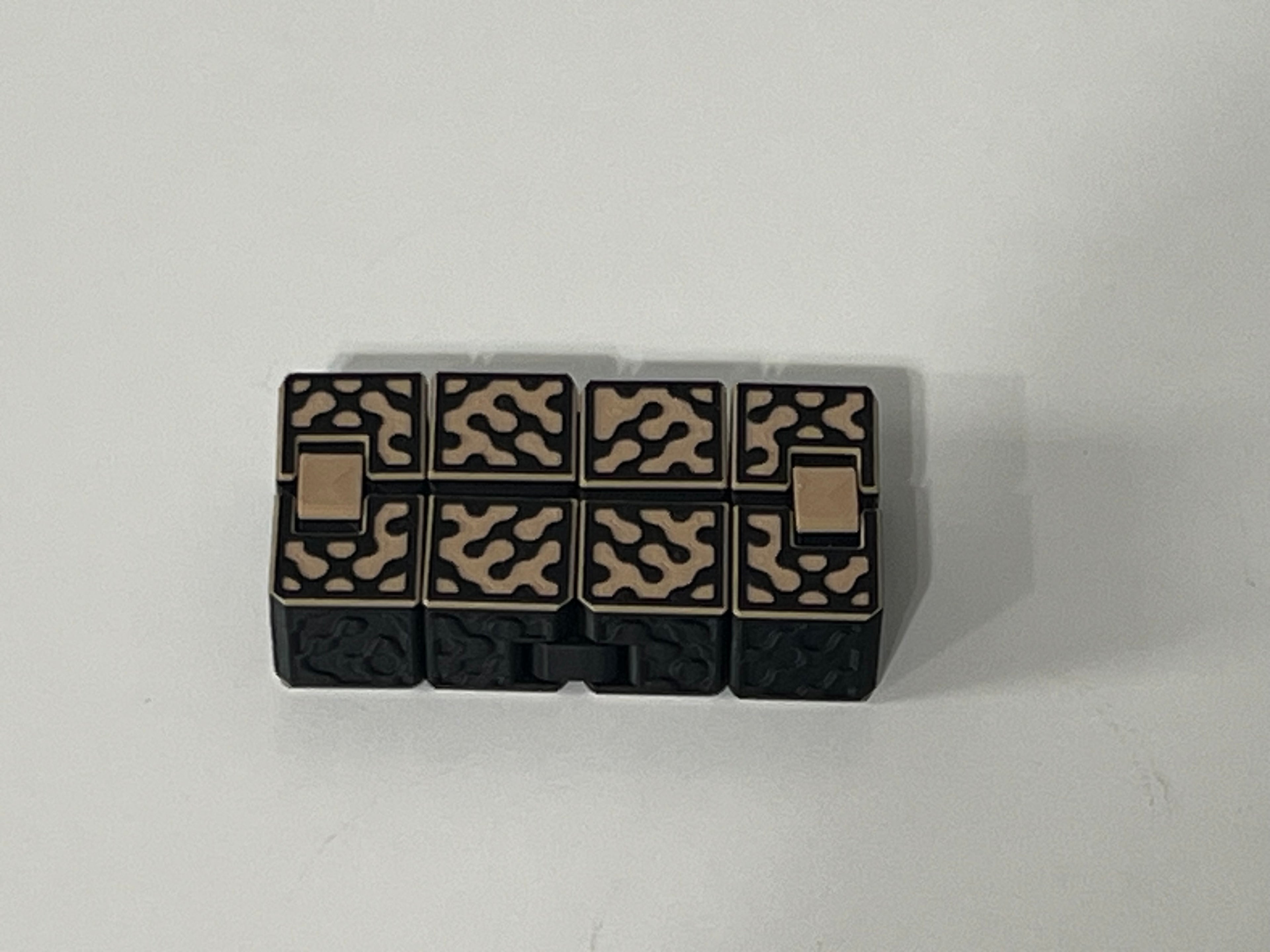 Infinity Fidget Cube w/ Design 3D Print