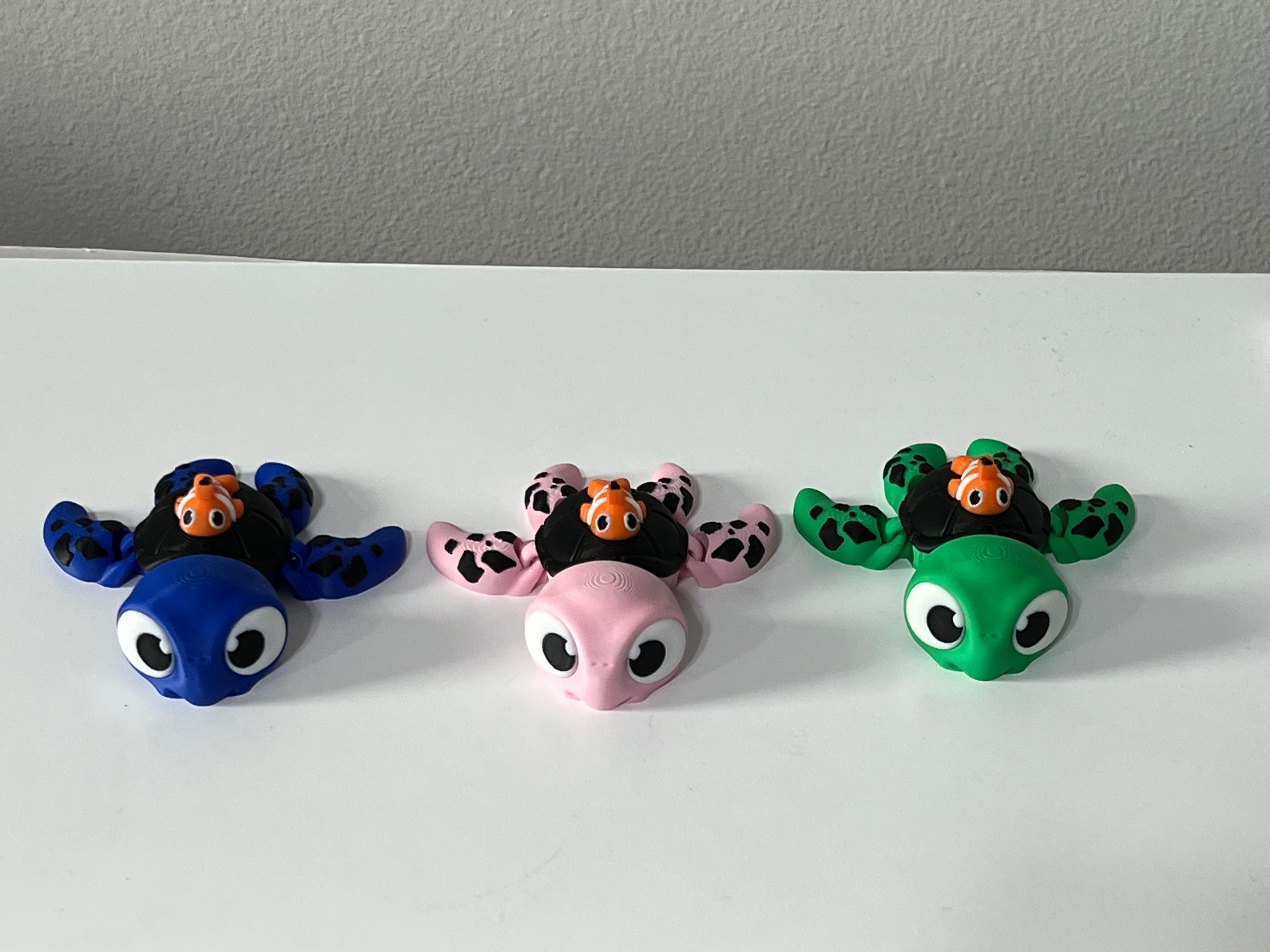 Articulated Turtle w/ Fish - 3D Print