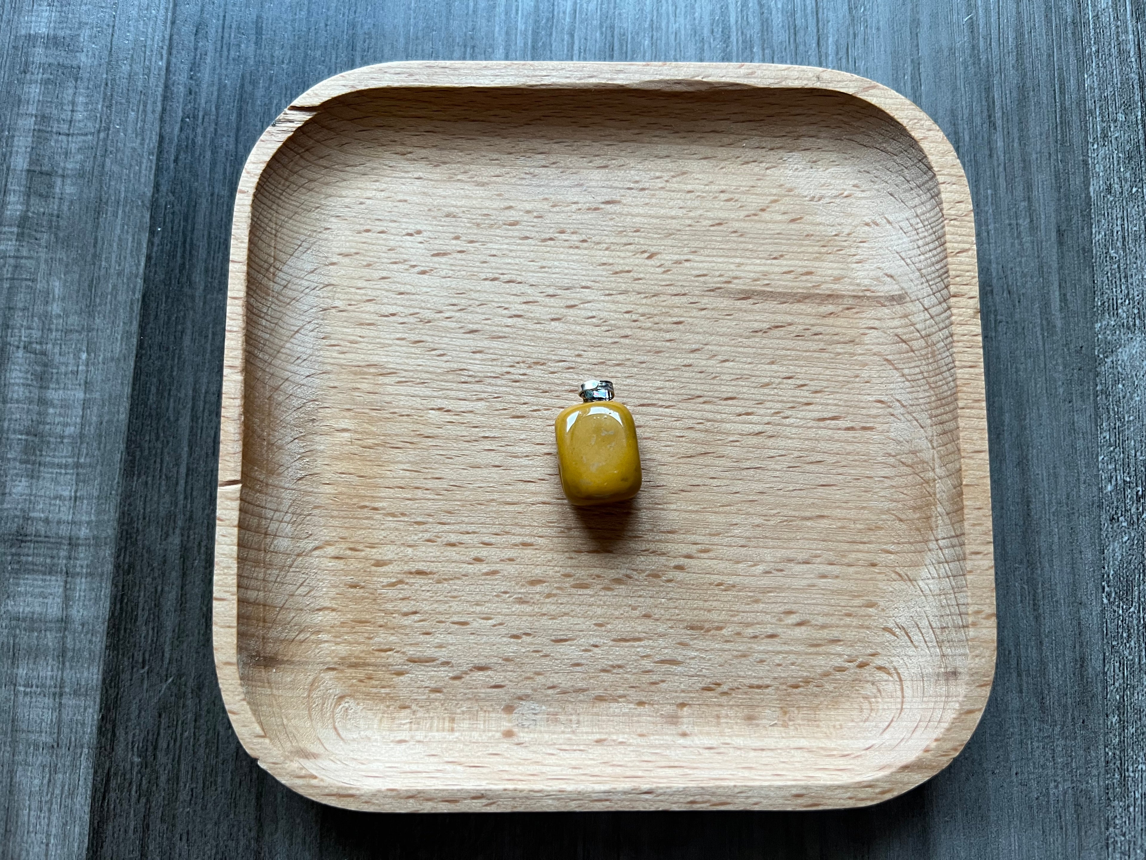 Mookaite Tumbled Stone Pendant Necklace