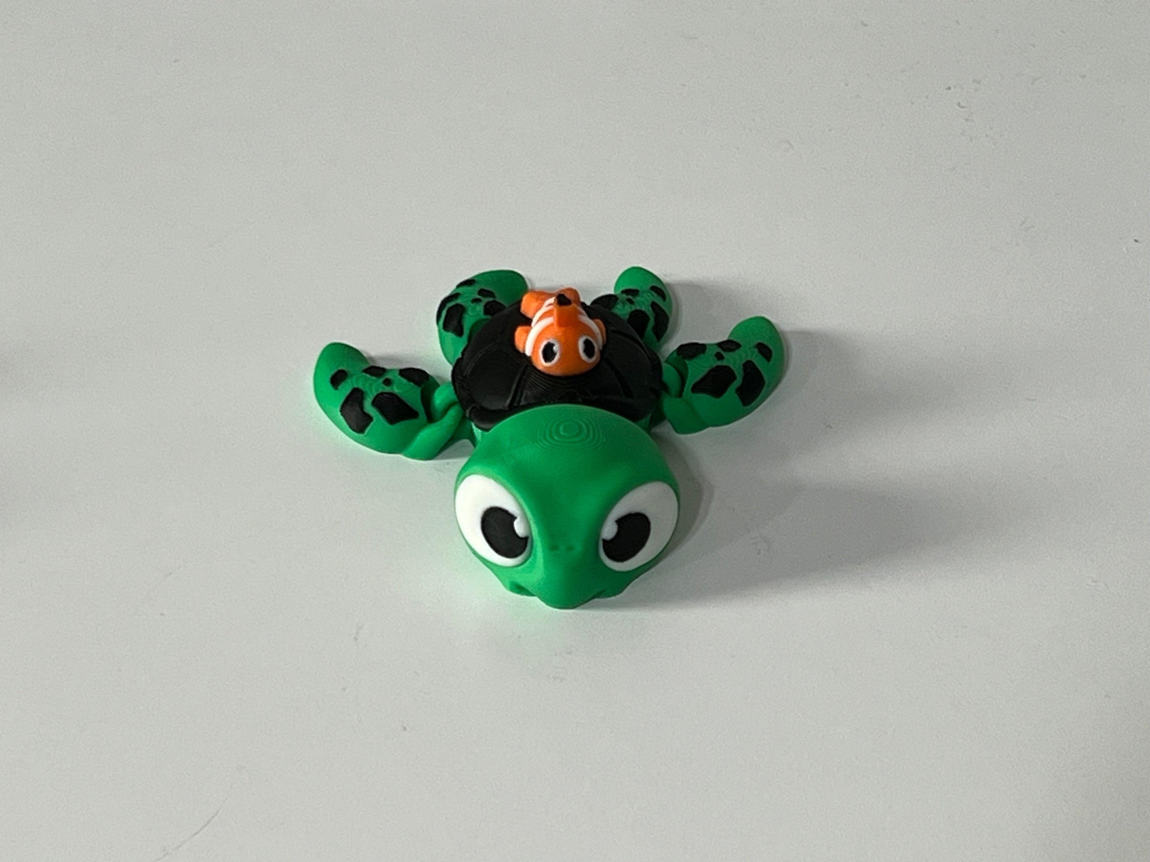 Articulated Turtle w/ Fish - 3D Print