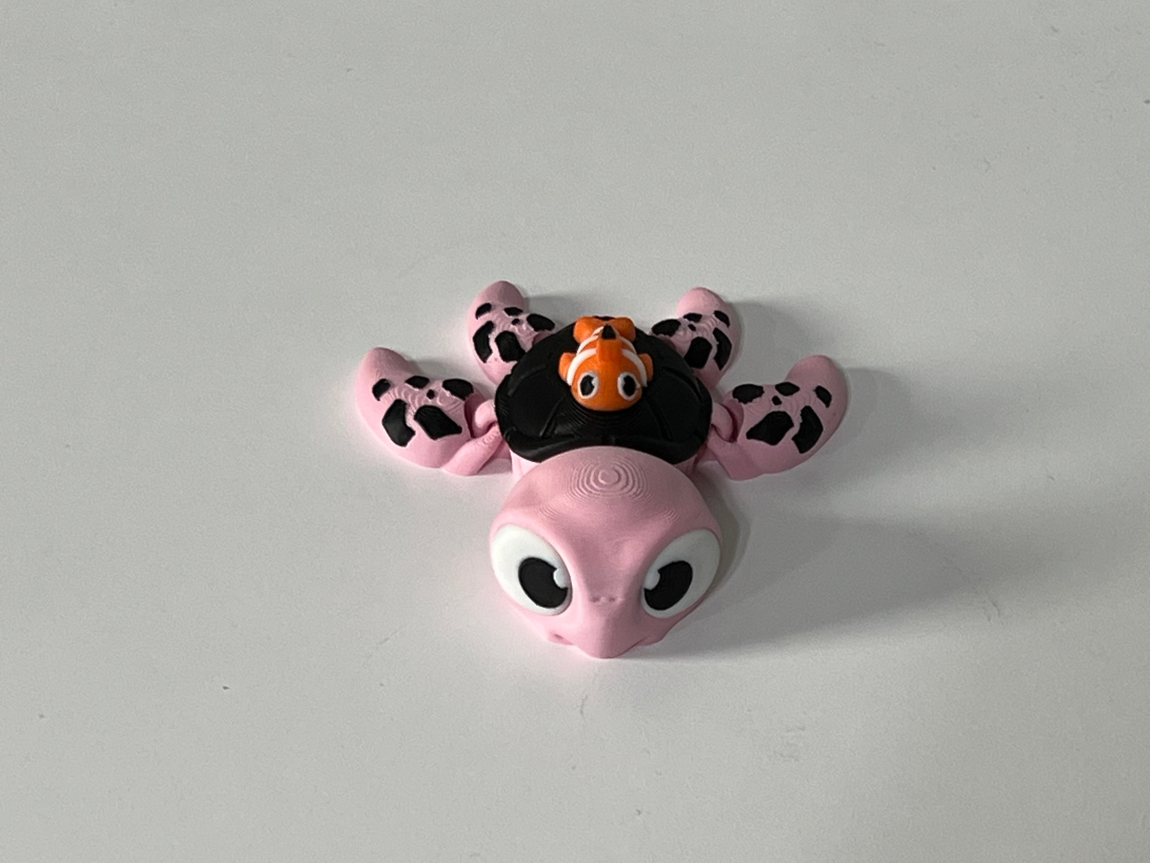 Articulated Turtle w/ Fish - 3D Print