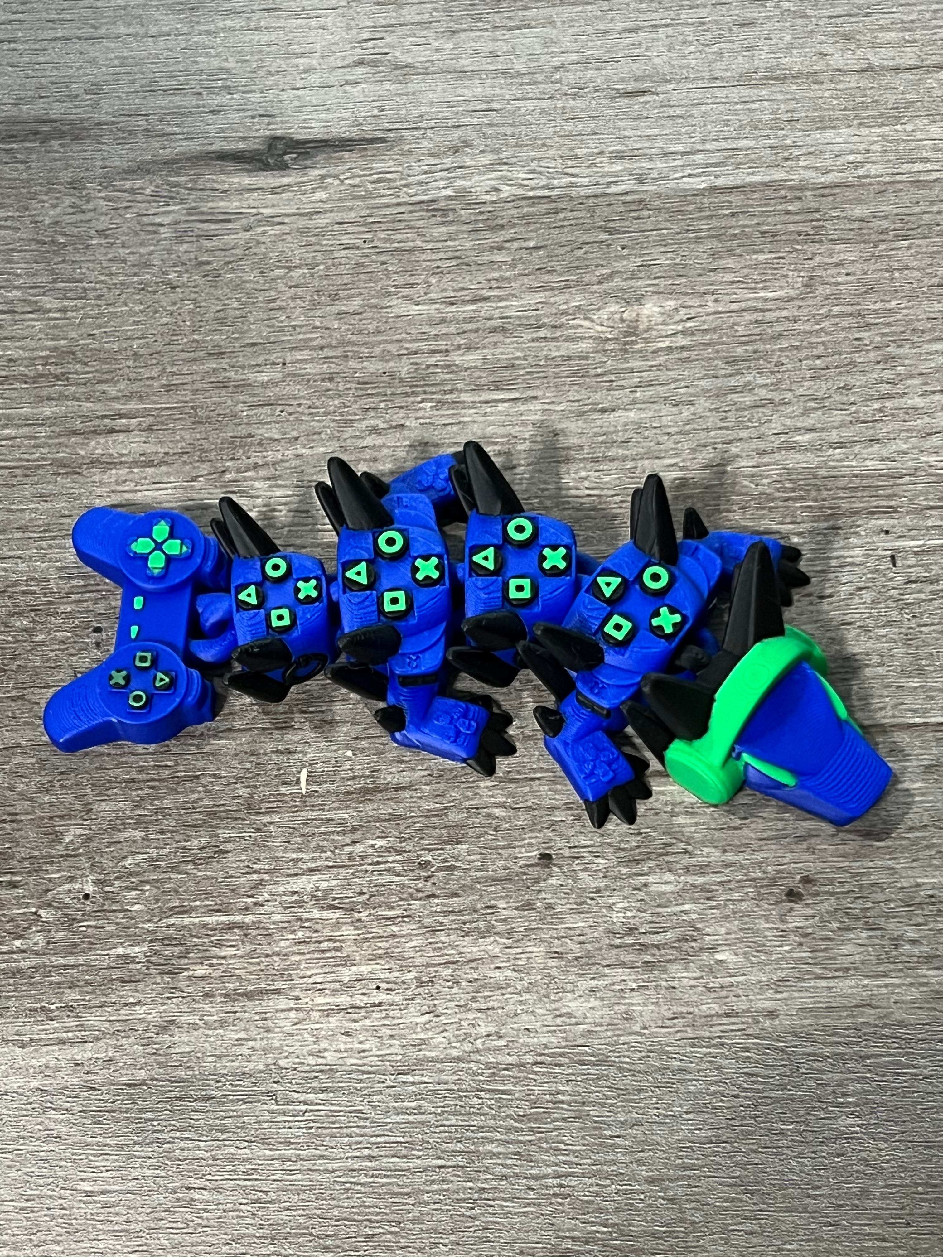 Boy Gamer Dragon - Small - 3D Print
