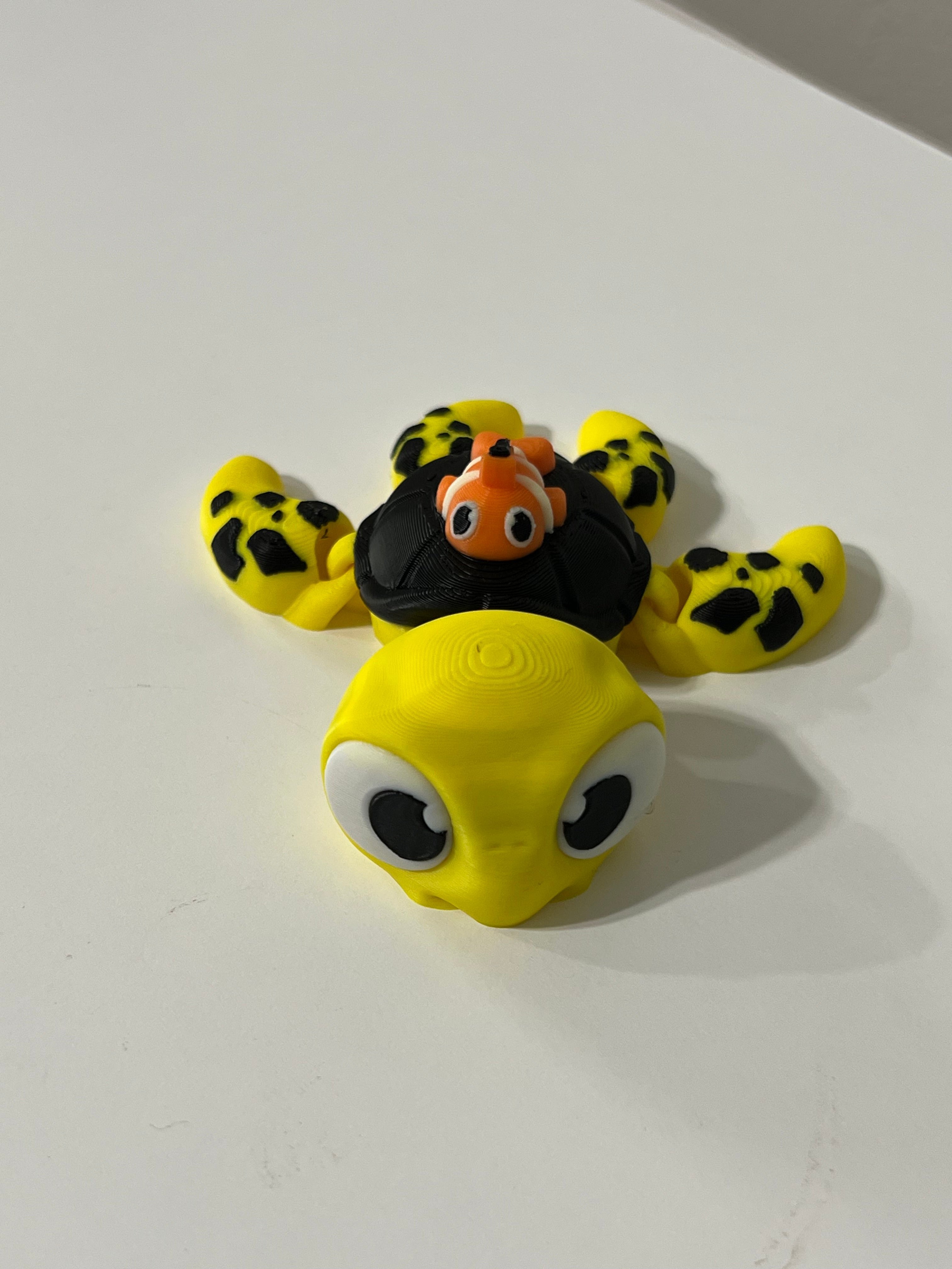 Articulated Turtle w/ Fish - 3D Print